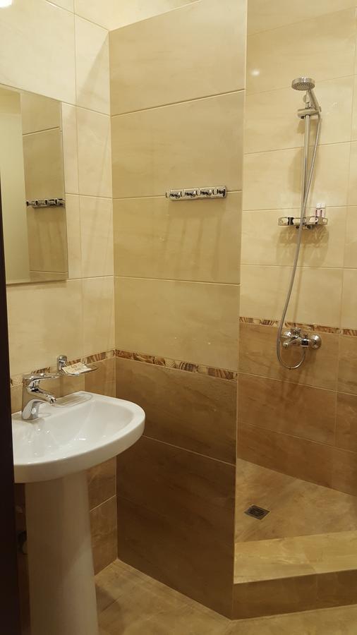 Guest House Belweder Гагра Экстерьер фото